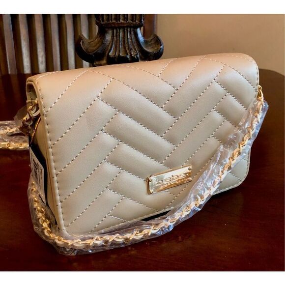 BEBE - NWT - "Sophia" Small Crossbody/Clutch in "Beige"/Quilted Vegan Leather 👝 - Picture 5 of 16